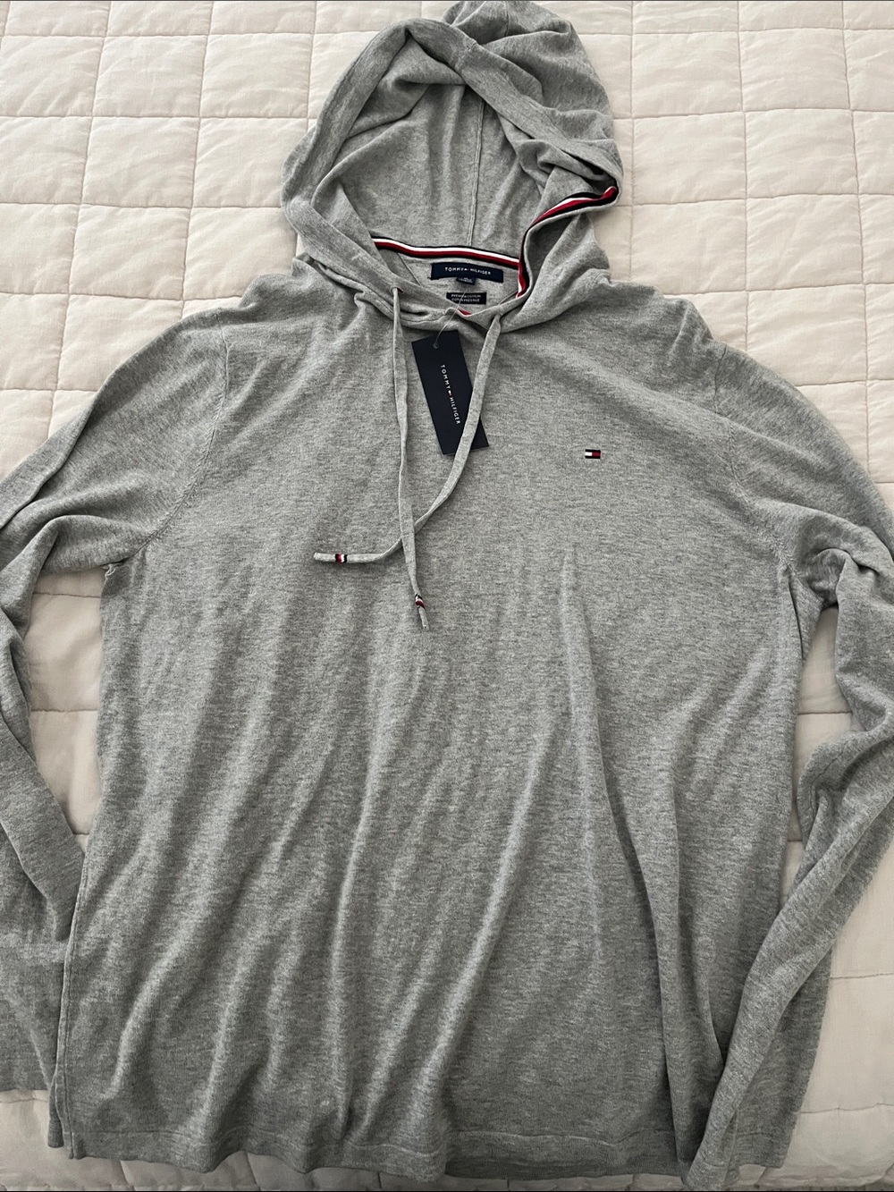 NWT Tommy Hilfiger Light Gray Men's Hooded Long-Sleeve Pullover